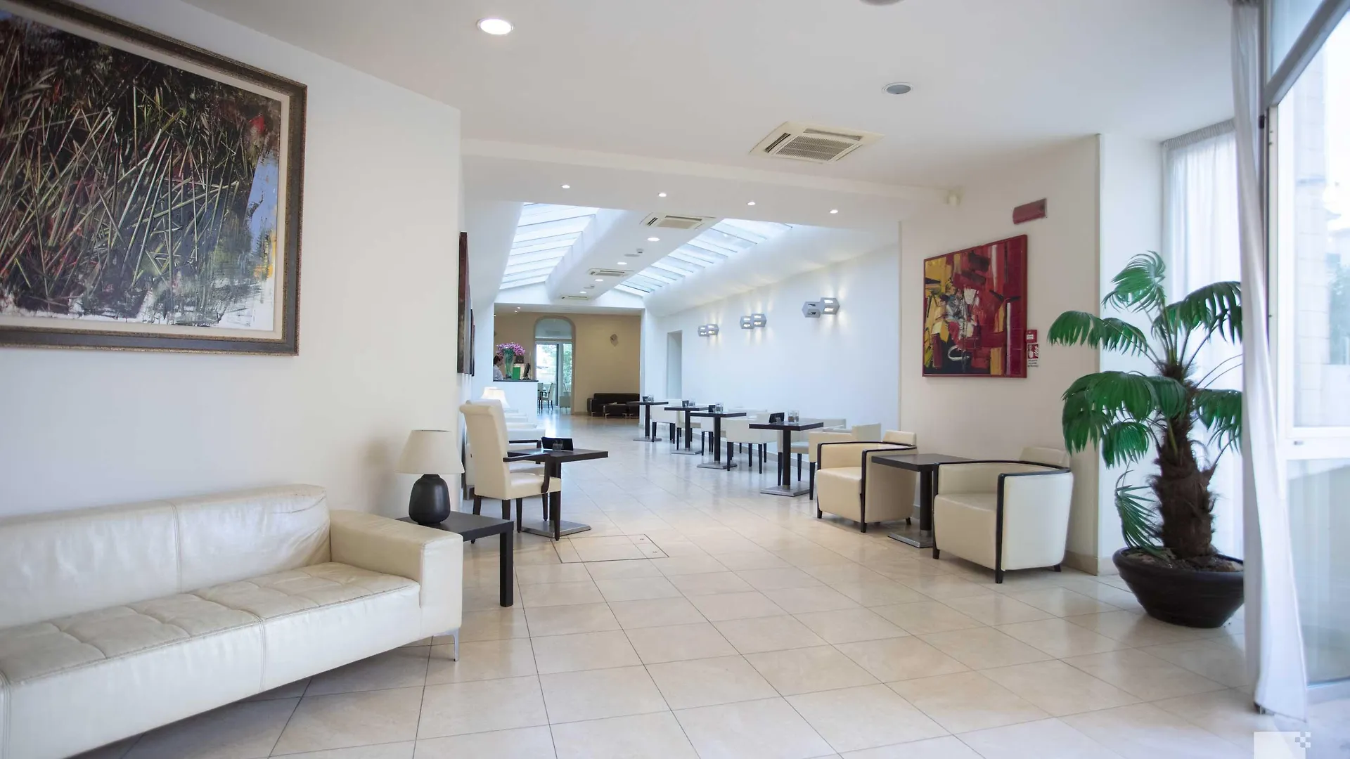 Hotel Regina Elena 57 & Oro Bianco Spa Rimini