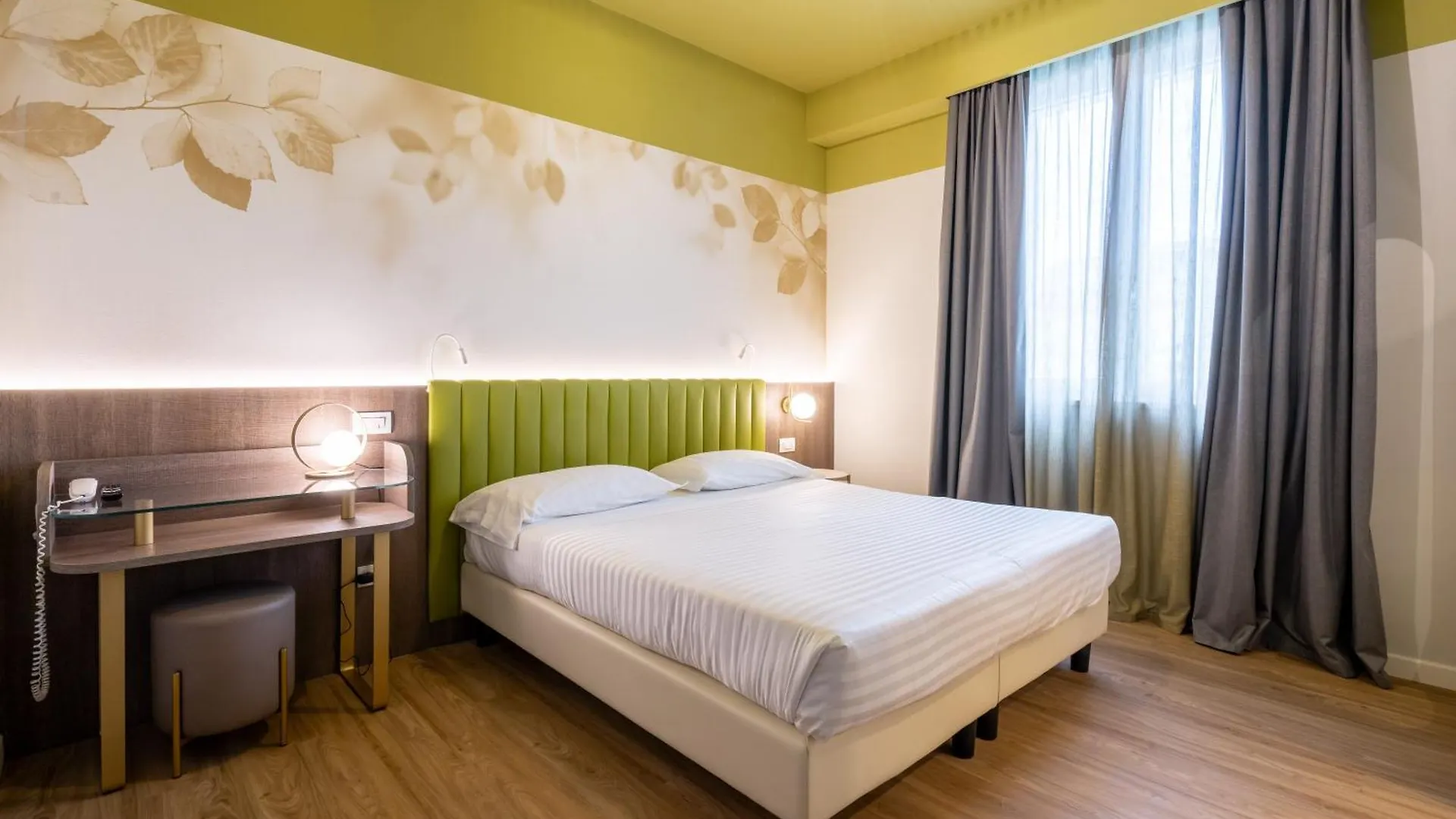 Hotel Regina Elena 57 & Oro Bianco Spa Rimini
