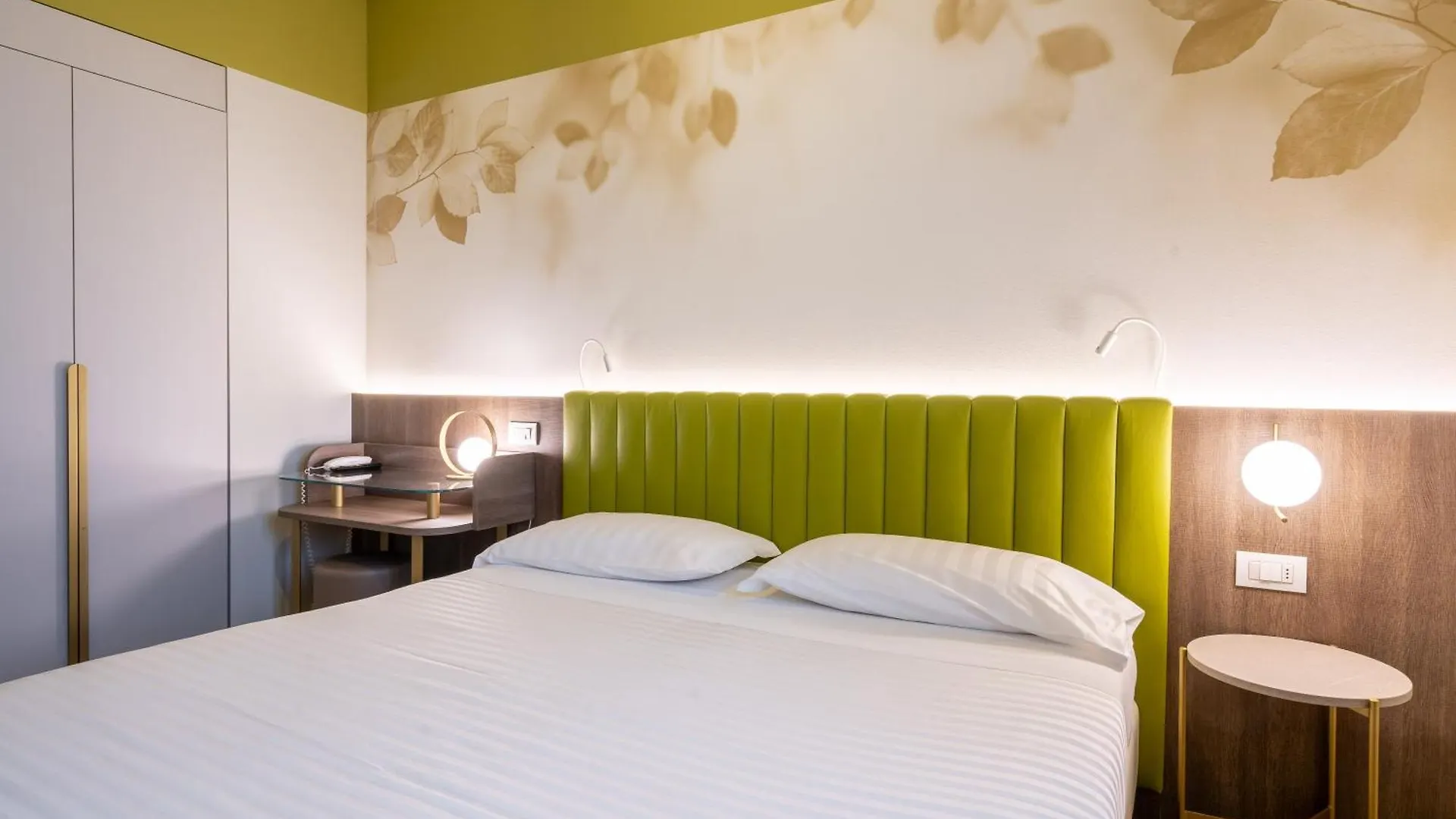 Hotel Regina Elena 57 & Oro Bianco Spa Rimini